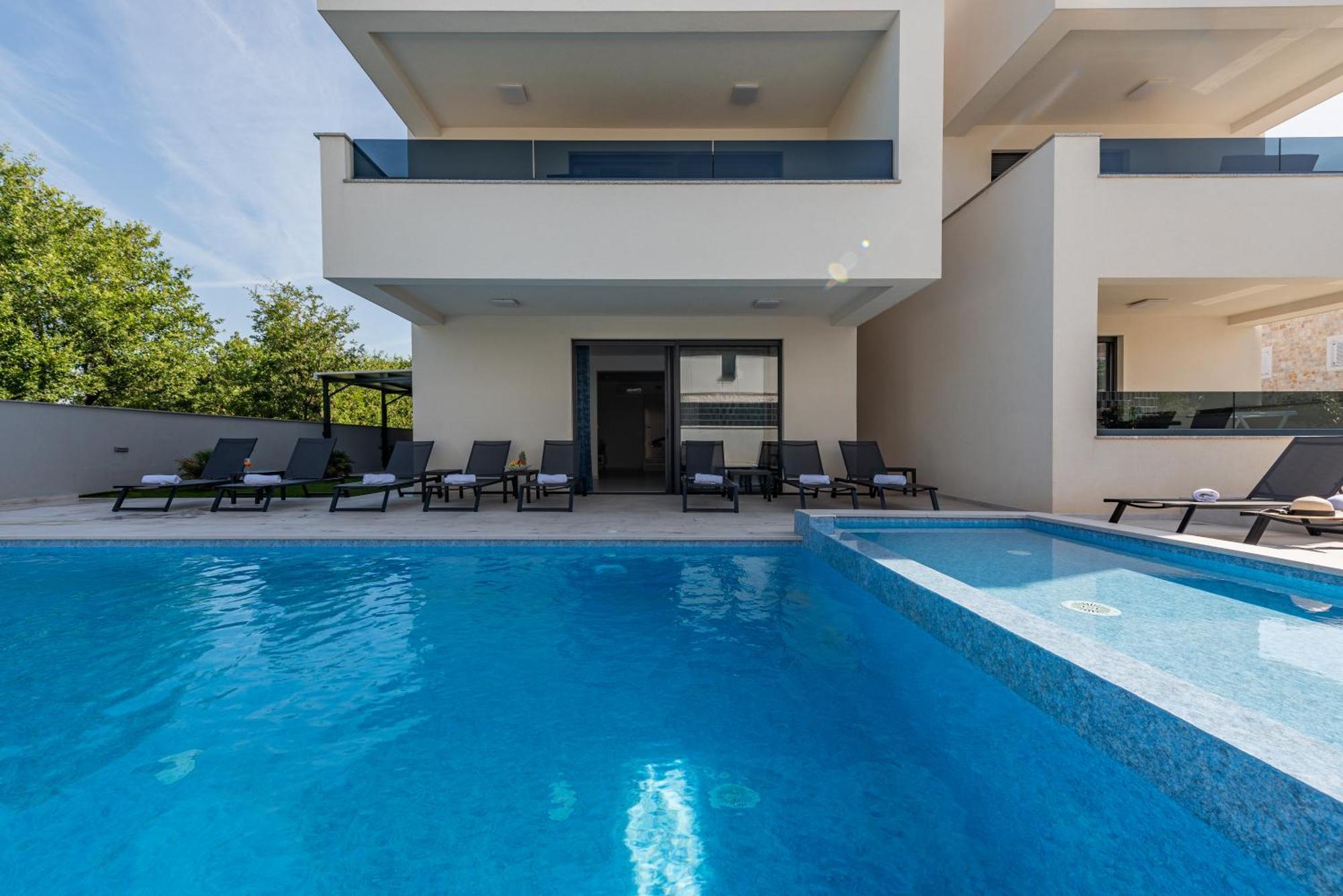 Apartments Menalo Elegance Zaton  Exterior photo