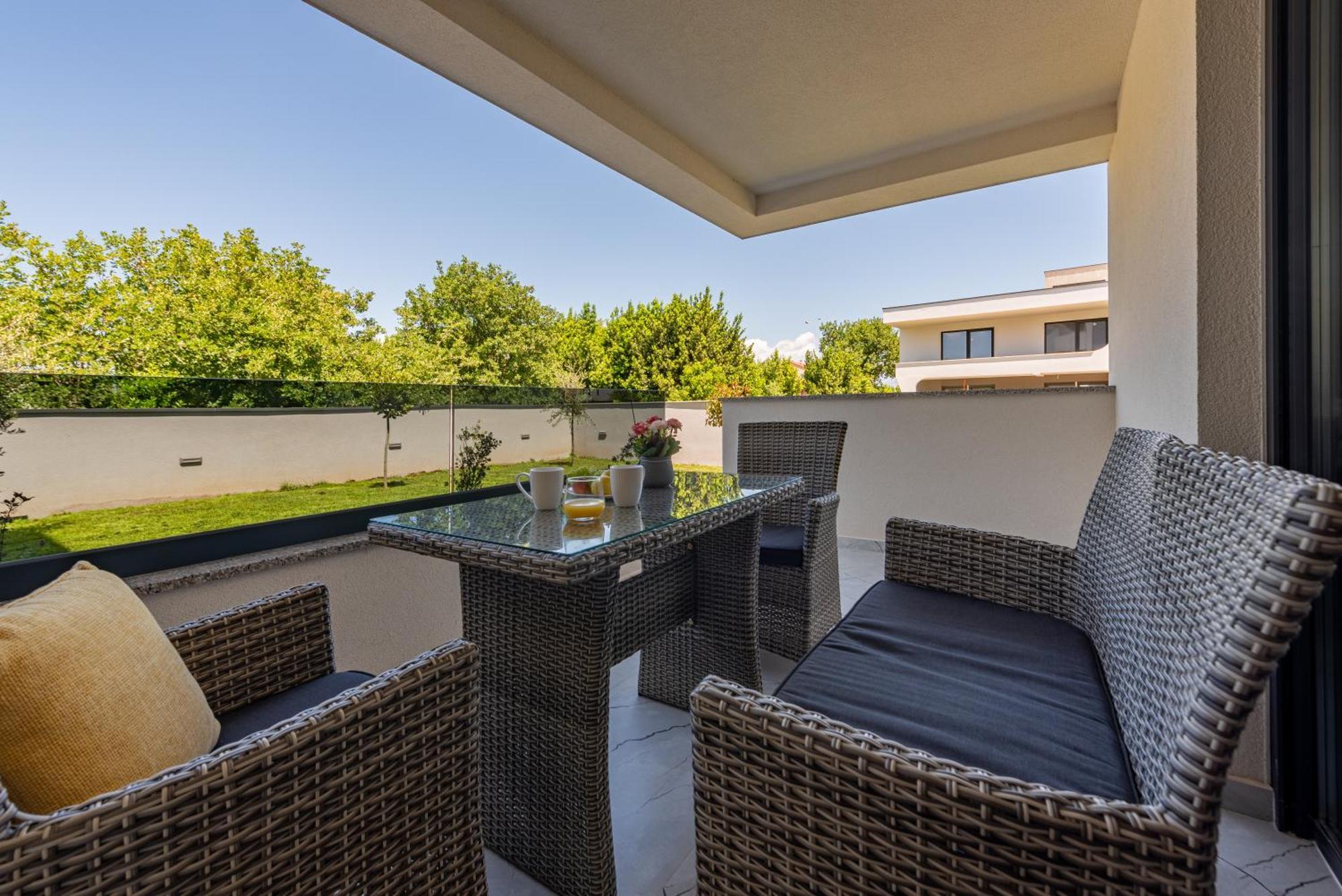 Apartments Menalo Elegance Zaton  Exterior photo